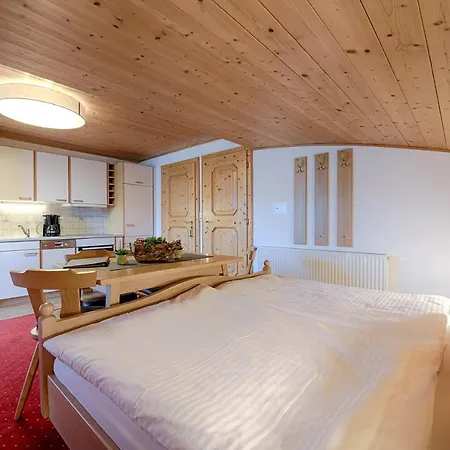 霍奇科尼格布里克公寓 * 蓬高圣约翰