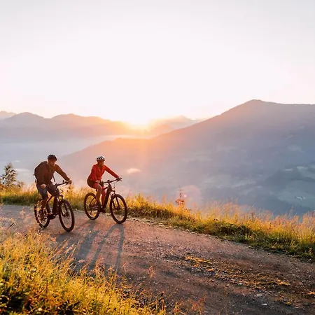 Hochkoenigblick 아파트